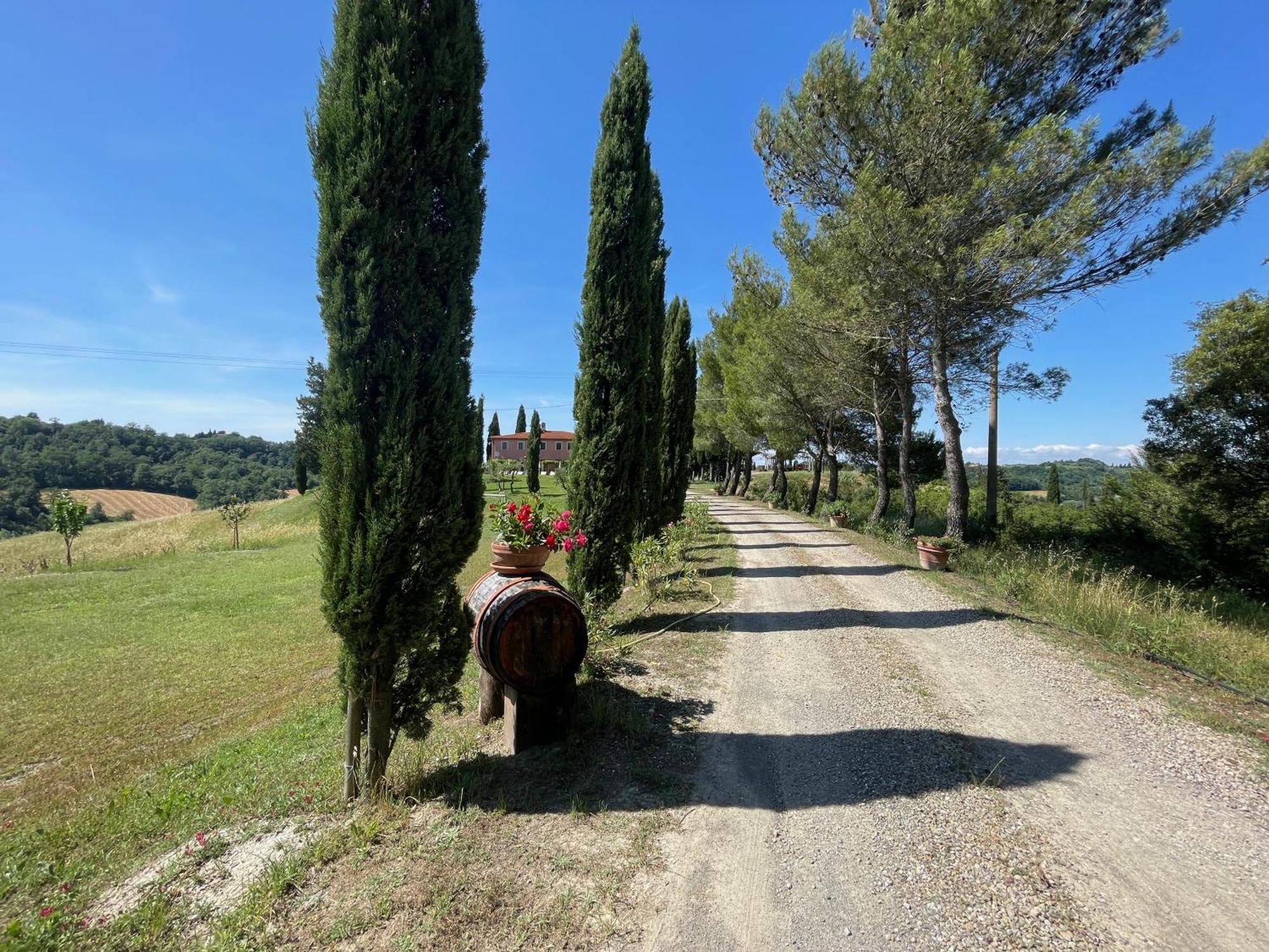 Casa Vacanze Podere Marilla Peccioli Luaran gambar
