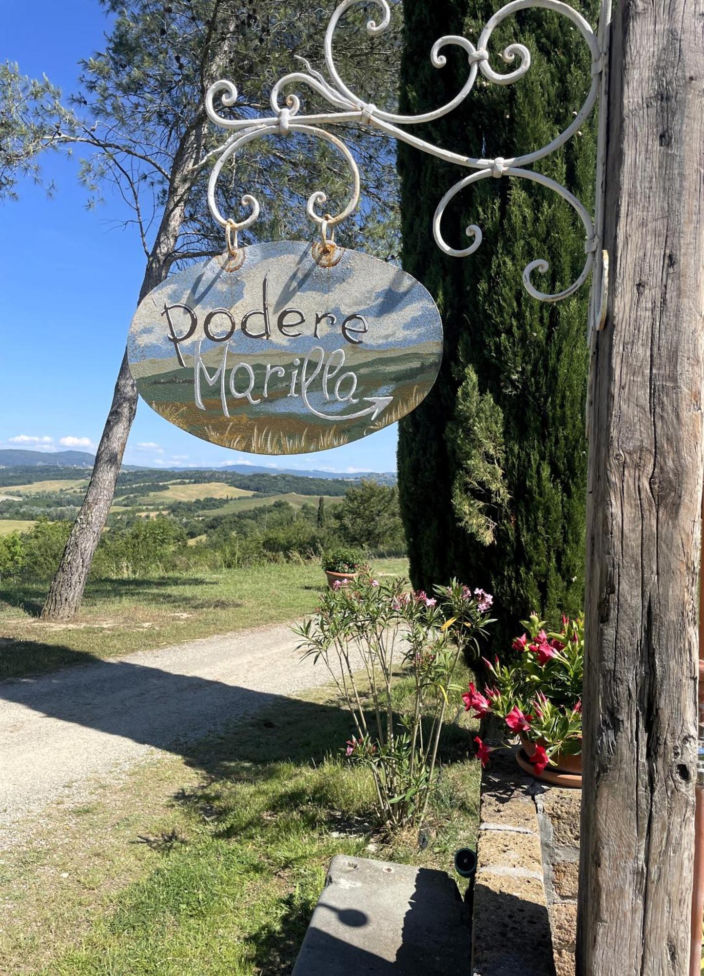 Casa Vacanze Podere Marilla Peccioli Luaran gambar